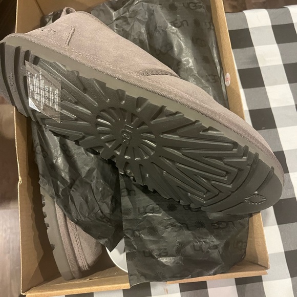 Ugg Mens Boot - Picture 7 of 7